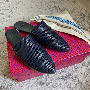 NWT Tory Burch Navy Flat Mules Size 6